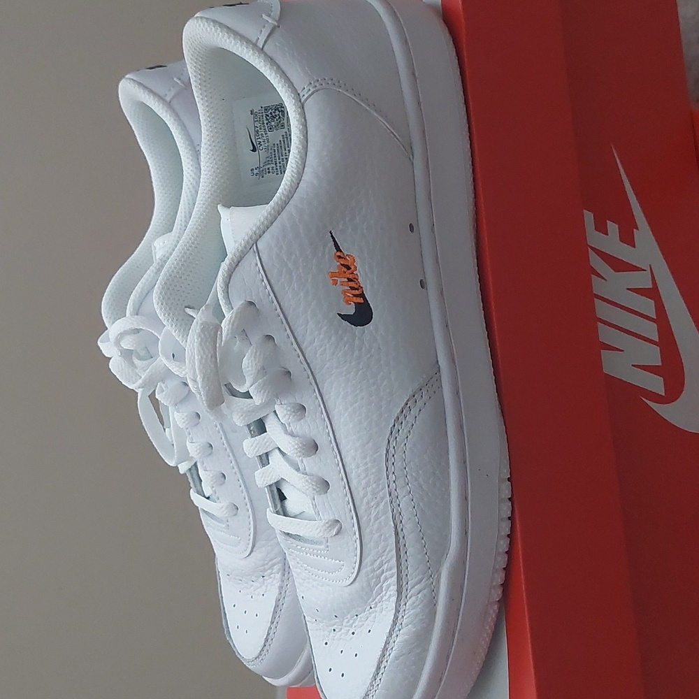 Nike Court Vintage women shoes 9.5